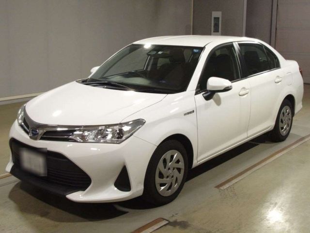 50098 Toyota Corolla axio NKE165 2019 г. (TAA Hyogo)